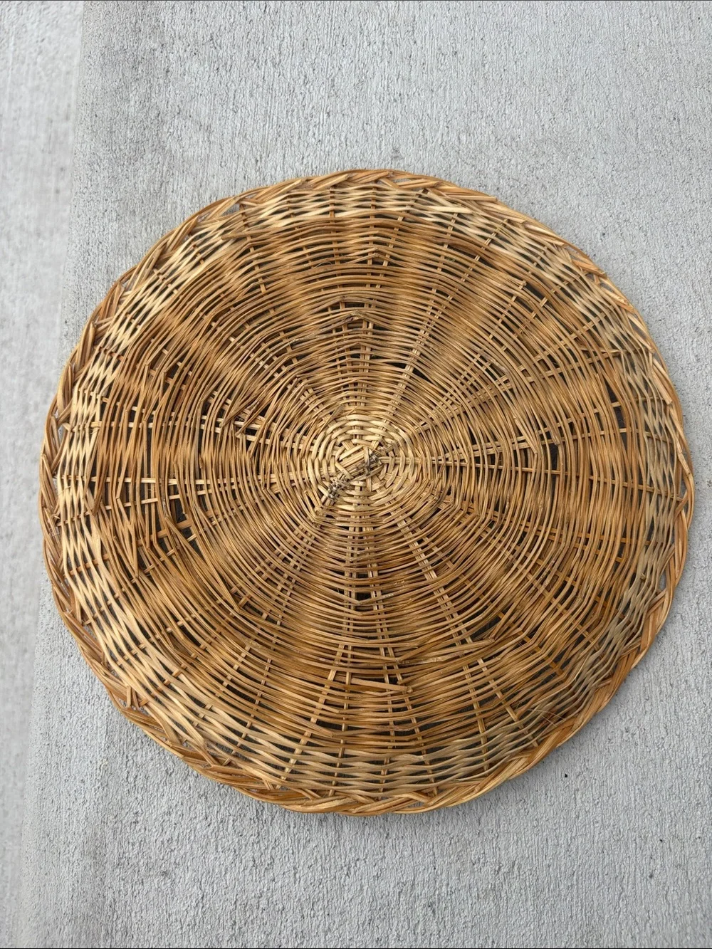 Vintage Woven Wicker Paper Plate Holder Boho Basket Charger Wall Art Single